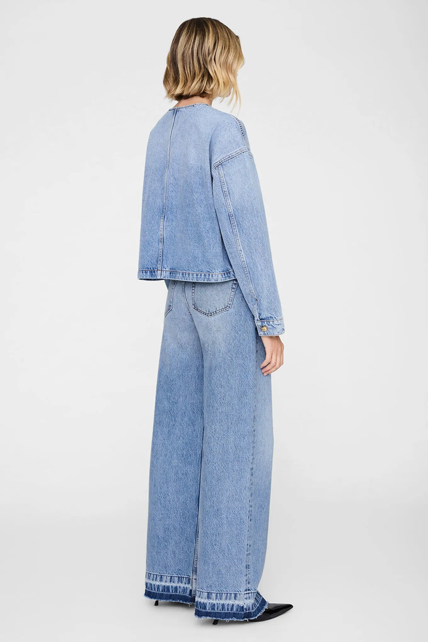 Blanche Light Blue A0111565