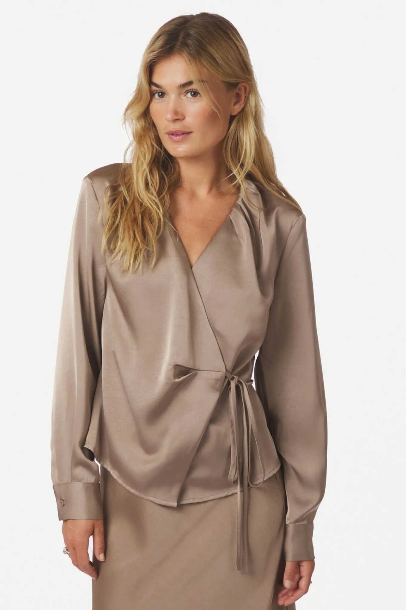 Caprina Heavy SAateen DARK TAUPE 166961