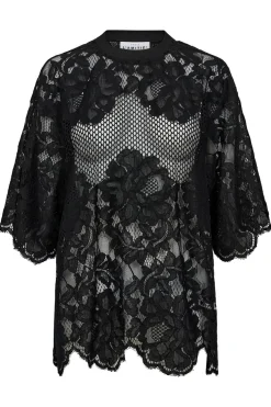 Curvey Lace Hem Tee Black HL10222