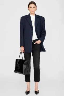 Emma Black A1310422