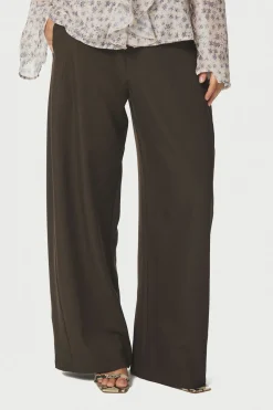 Essiall Structure Pants Dark brown 168522