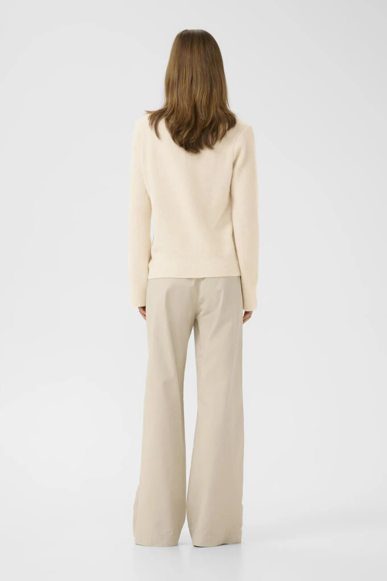 GuniIW VNeck Whisper White Melange 30111022