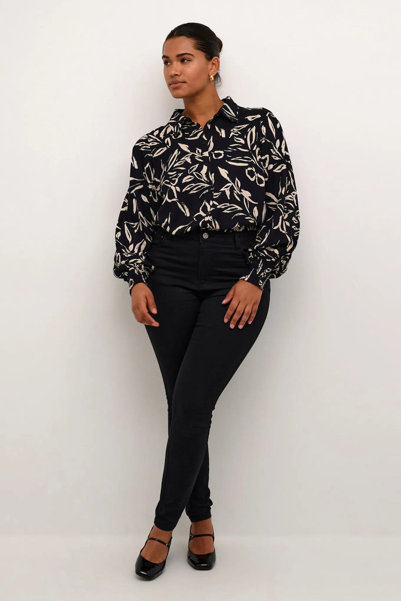 KCflora Shirt Black/Sand Painted Flower 10582552