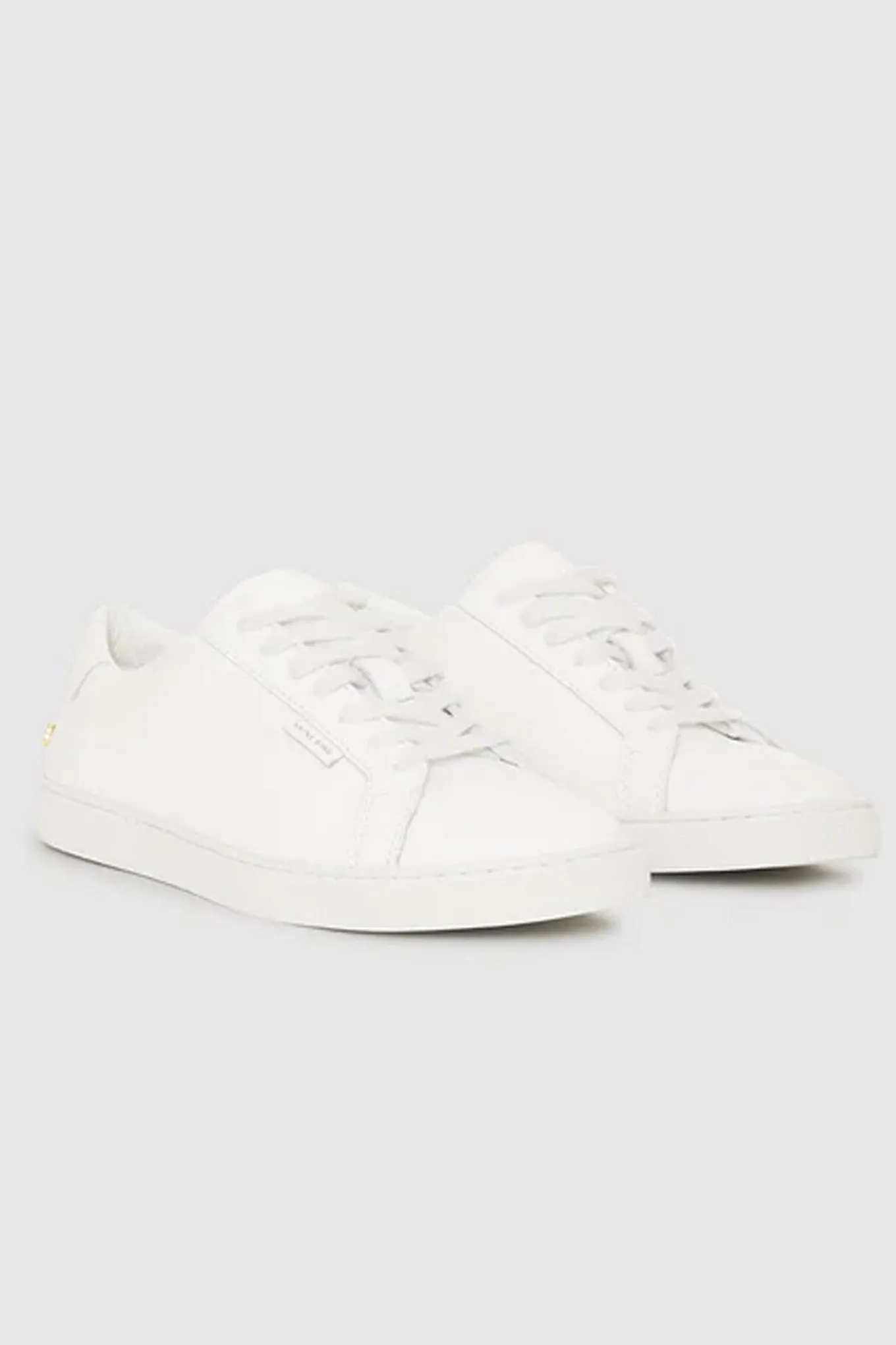 Liane White A143170