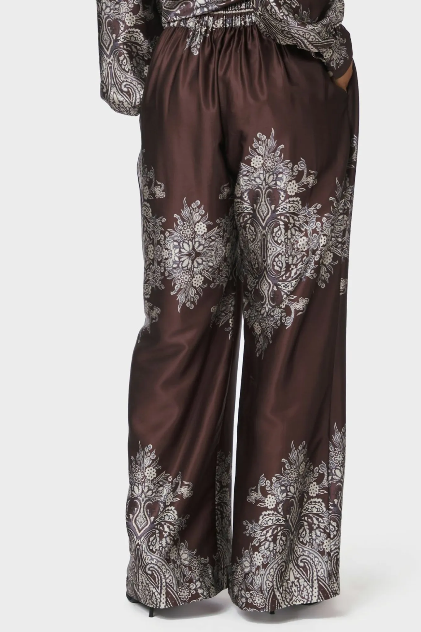 Lunet Paisley Border Dark brown 167274