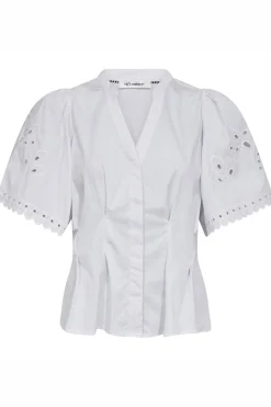 PoppyCC Emb SS VShirt 4000White 45075